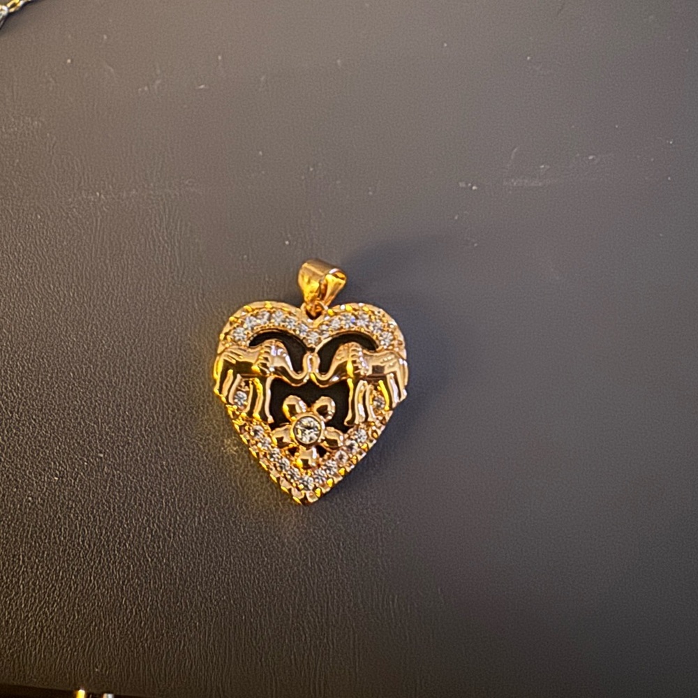 Gold-plated  Heart Pendant with Elephant Motif - Picture 2 of 3